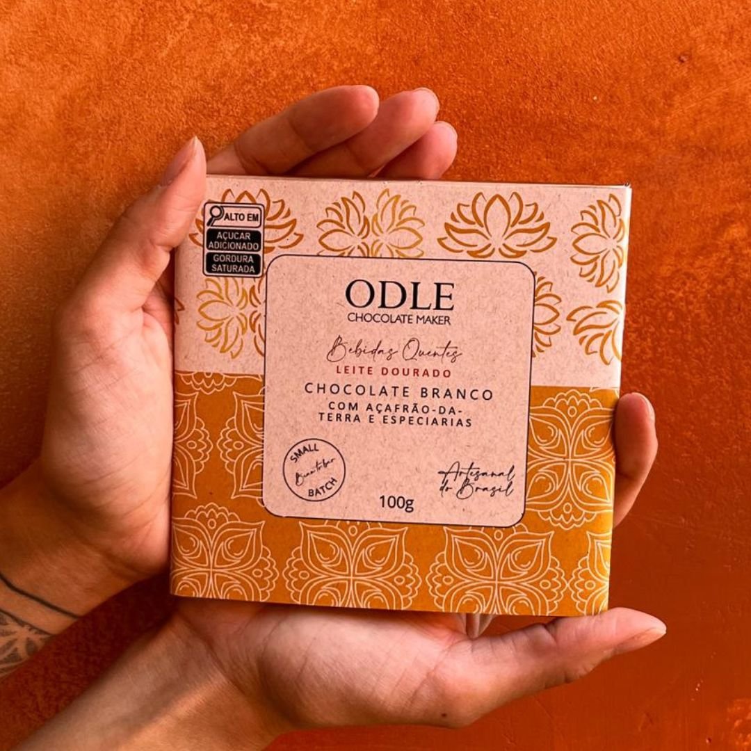 Chocolate branco 33% com açafrão-da-terra e especiarias (Leite Dourado) - 100g